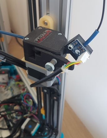 New extruder and filament monitor